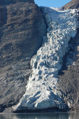 A glacier near Young Sound, where a geothermal heat source was measured in the new study. Image: Mikael Sejr